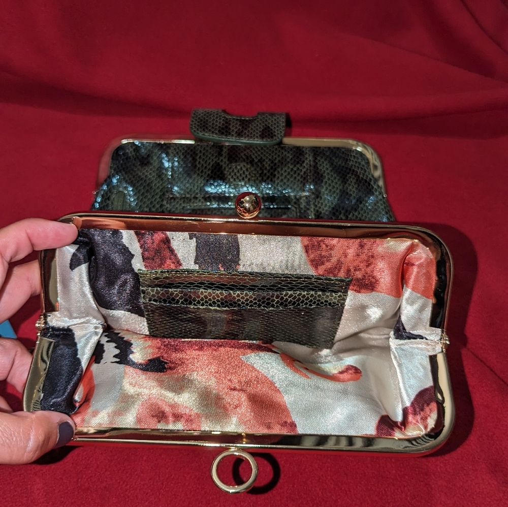 Kate Landry Coin Closure Clutch Snakeskin Animal Print Green Gold HTF NWT - Picture 7 of 8